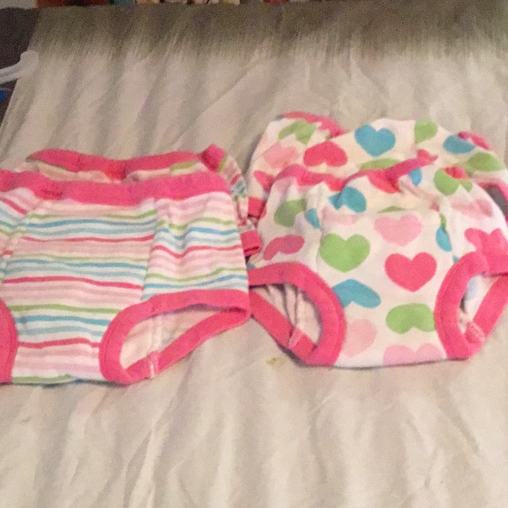 4 pairs of training pants